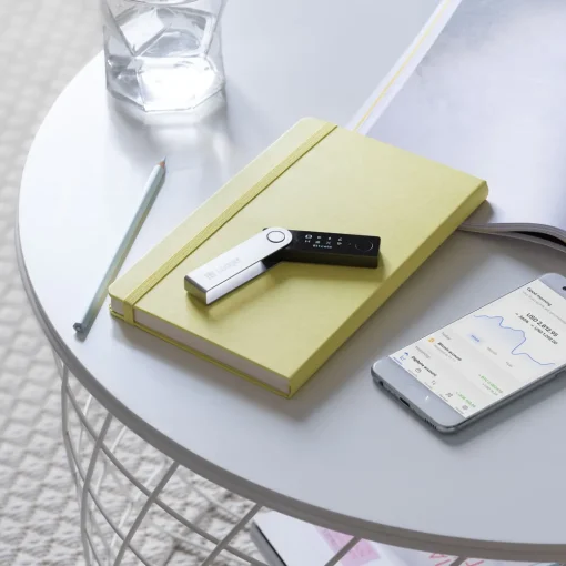 לדג'ר נאנו איקס Ledger Nano X - קריפטומן היבואן הרשמי של ארנקי לדג'ר